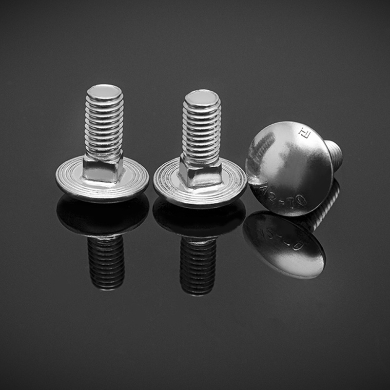 DIN603 boltaí muineál cearnach ceann muisiriún cruach dhosmálta